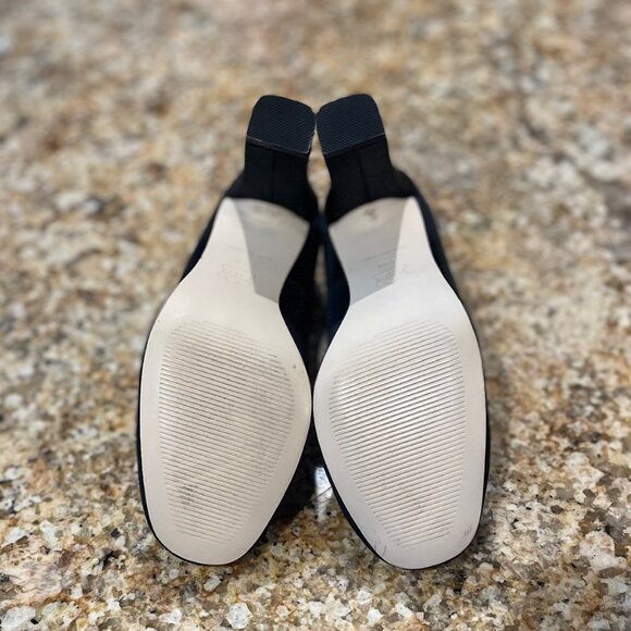 Talbots Black Satin Round Toe Evening Pumps - Picture 4 of 4